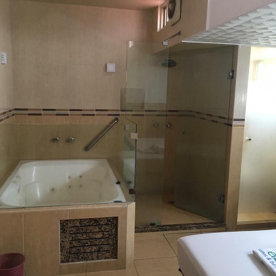 Hotel & Suites Elba Толука-де-Лердо Экстерьер фото